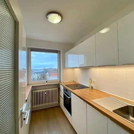 Central With Rooftop Terrace And View On The Alps منزل للإقامة *